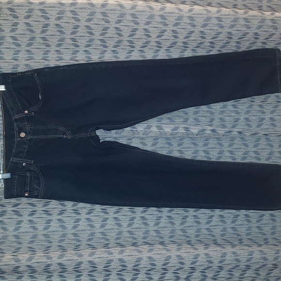 Denim Fit Levi's New 501 CT (Customized Tapered) Denim Fit - Picture 1 of 7